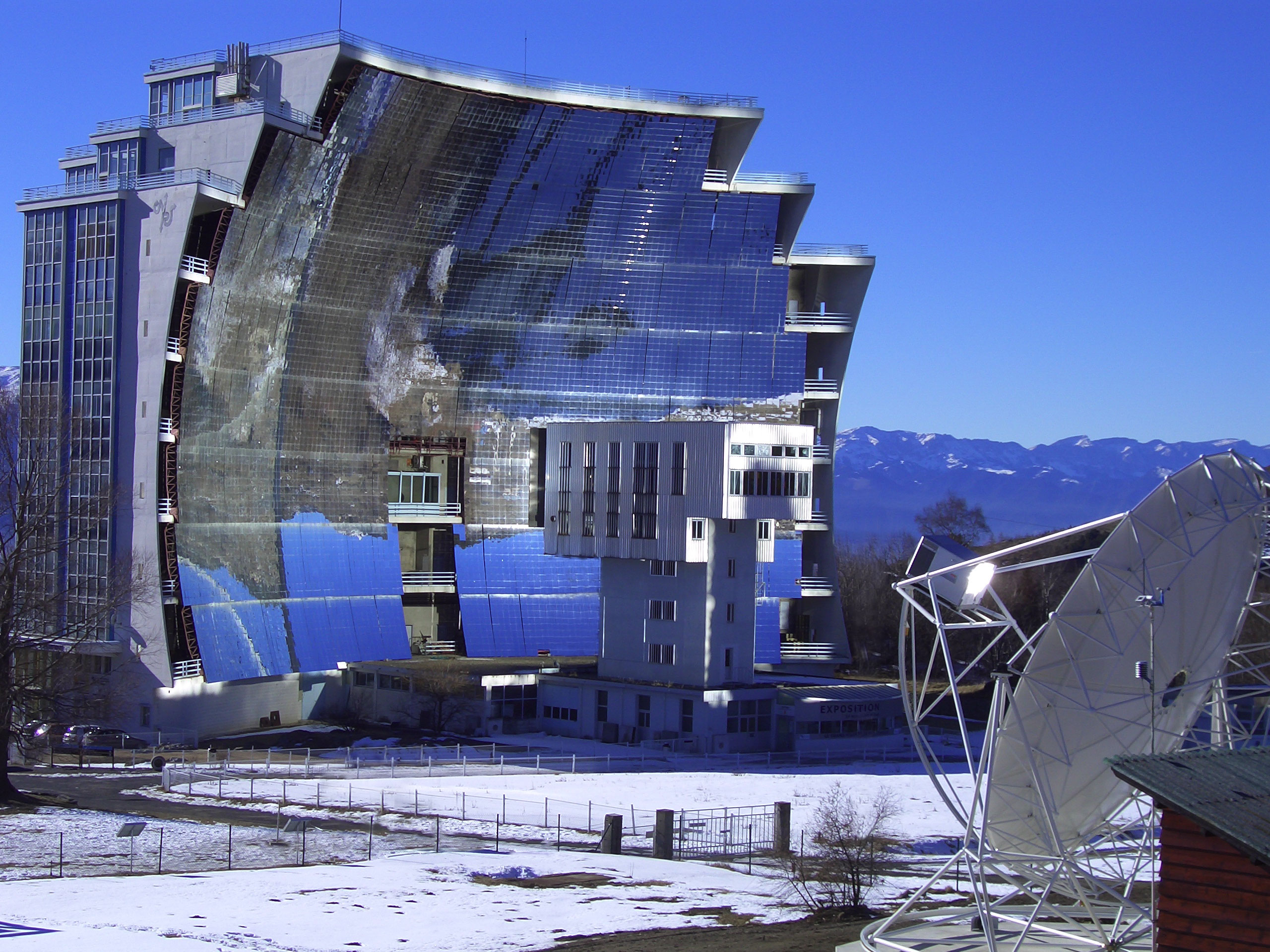 Promes Font Rome Solar furnaces and concentrating solar systems - PROMES